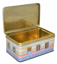 Rectangular tin with image of 12 Dutch provincial coats of arms in mosaic by De Gruyter