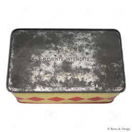 Discover the nostalgic charm of Bolletje with this unique vintage cookie tin and rusk tin!