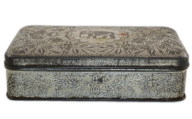 Rectangular biscuit tin by Hille with the logo of an elephant, butterflies and flowers