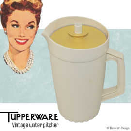 "Retro Tupperware Pitcher: A Timeless Combination of Style and Functionality!"