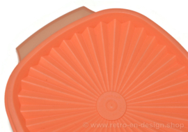 Light orange Tupperware Servalier bowl / Astro bowl with lid
