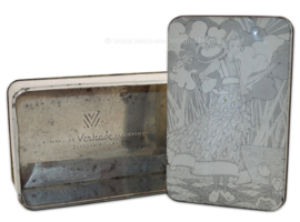 Vintage Verkade biscuit tin with an image of a farmer's girl on clogs