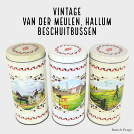 Serie beschuitbussen van Van der Meulen met echte Friese sporten 1964 / 1989