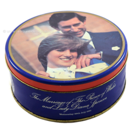 Lata de galletas vintage "Marriage Charles & Diana" desde 1981