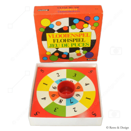 "Enchanting Fun with Papita's Vintage Flea Game from 1975"