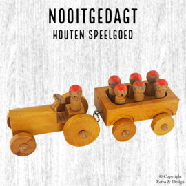 Wooden Tractor with Trailer by Nooitgedagt