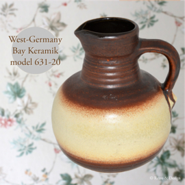 Aardewerk West-Germany kruik of vaas van Bay keramik, model 631-20
