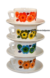 Arcopal France Lotus, Tasse et soucoupe