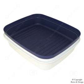 Caja de Pan Vintage de Tupperware Blanco/Azul: Una Pieza de Historia en Tu Hogar