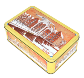 Tin for biscuits by Verkade with images of Amsterdam