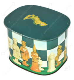 Vintage Blechdose von Tomado mit Bild von Schachfiguren