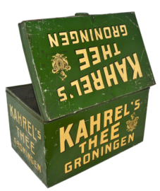 Brocante - vintage Winkelblik of winkeltrommel voor Karhrel’s Thee Groningen