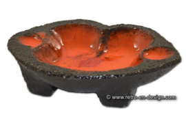 Vintage oranje/rood geglazuurde aardewerk asbak van chamotte klei