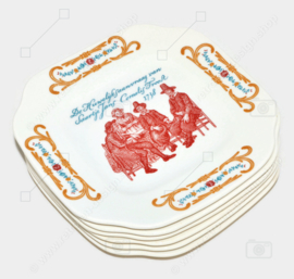 Six assiettes à gâteaux vintage de Boch Lavière, fabriquées en Belgique avec des images Cornelis Troost