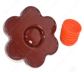 Vintage snack bowl by Emsa in flower shape in the colour combination brown and orange