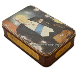 Caja de Lata rectangular vintage/antiguo con diseño de madera e imagen de Winston Churchill para galletas ELKE, Cardiff
