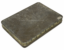 Lata antigua rectangular con tapa abatible, "A. Driessen, Dessert-chocolaad", color plata