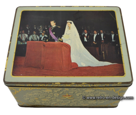 Vintage huwelijksblik van Victoria biscuits, trouwerij Koninklijk echtpaar