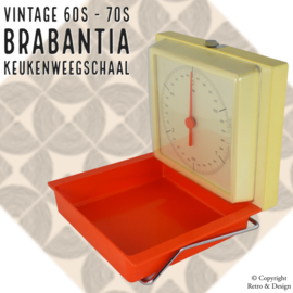Beleef de charme van deze vintage Brabantia keukenweegschaal!
