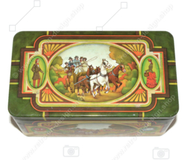 Vintage tin for Pickwick tea from Douwe Egberts with an image of a carriage or carriage with horses and inn