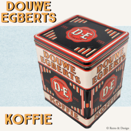 "Treten Sie mit der Douwe-Egberts-Retro-Ladendose eine Zeitreise an: Ein Meisterwerk der Nostalgie und des Geschmacks"