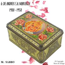 Boîte Vintage Française Élégante avec Portrait d'une Jeune Fille et Roses – Signée M. Sabbo