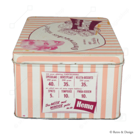 Roze blikken retro trommel voor koekjes van de Hema met foto's van winkelinterieur