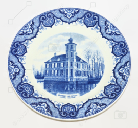 Assiette murale en faïence de la Société Céramique Maastricht, fabriquée en Hollande, Beautiful Netherlands Ginneken près de Breda, château de Bouvigne