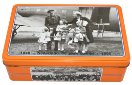 Lata de galletas de naranja estaño Holanda liberó a 50 años. ADAL Holland
