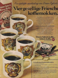 Blikken koffiebus van Douwe Egberts met nostalgische afbeeldingen en bijbehorend kopje