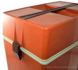 Vintage Kunststoff Kühlbox aus den 70er Jahren in Orange-Braun und Weiß