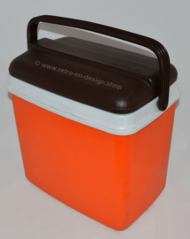 Vintage jaren 70 oranje koelbox van Curver met bruin deksel