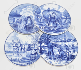 Ensemble complet de quatre assiettes murales en porcelaine Royal Delft bleu quatre saisons printemps, été, automne, hiver