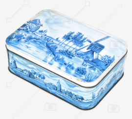 Rectangular tin with Dutch polder landscapes for "Patria Quality Biscuits"