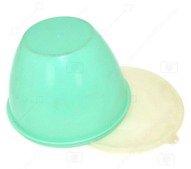 Vintage retro "Crisp It" round salad bowl in jade green with transparent lid