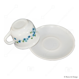 Tasse und Untertasse Arcopal France mit Dekor Veronica / Myosotis