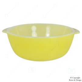 Retro-Elegant Arcopal France Yellow Baking Dish: A Timeless Piece of 1960s Vintage