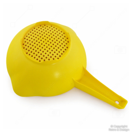 Tupperware Colador de Mano Amarillo 28,5 cm – Colador Vintage con Asa – Años 70