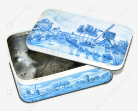 Rectangular tin with Dutch polder landscapes for "Patria Quality Biscuits"