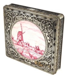 Beautiful square vintage biscuit tin by Patria