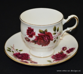 Kop en schotel, Queen Anne, Bone China