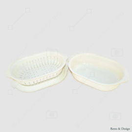 Tupperware oval server and colander