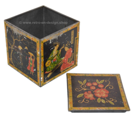 Lata de té vintage en forma de cubo con imágenes orientales