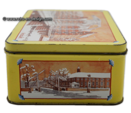 Tin for biscuits by Verkade with images of Amsterdam in winter