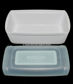 Tupperware BreadSmart, bread box