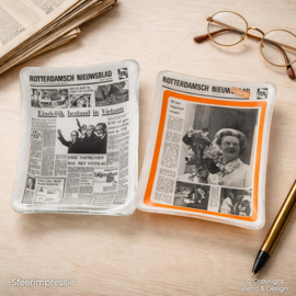 Vintage glazen asbakjes / schaaltjes – Rotterdamsch Nieuwsblad – begin jaren 70