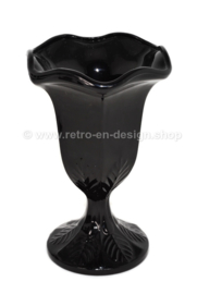 Black sorbet glass or sundae on foot, by Arcopal France