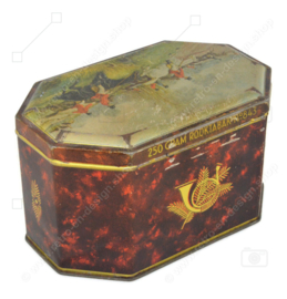 Octagonal vintage tin tobacco box depicting a hunting scene for smoking tobacco No 843