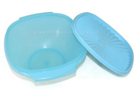 Hellblaue Tupperware Servalierschüssel mit Sonnendeckel