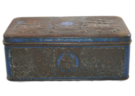Blikken vintage tabaksdoos in blauw/zilver met relief van schepen voor ster-tabak van Niemeijer